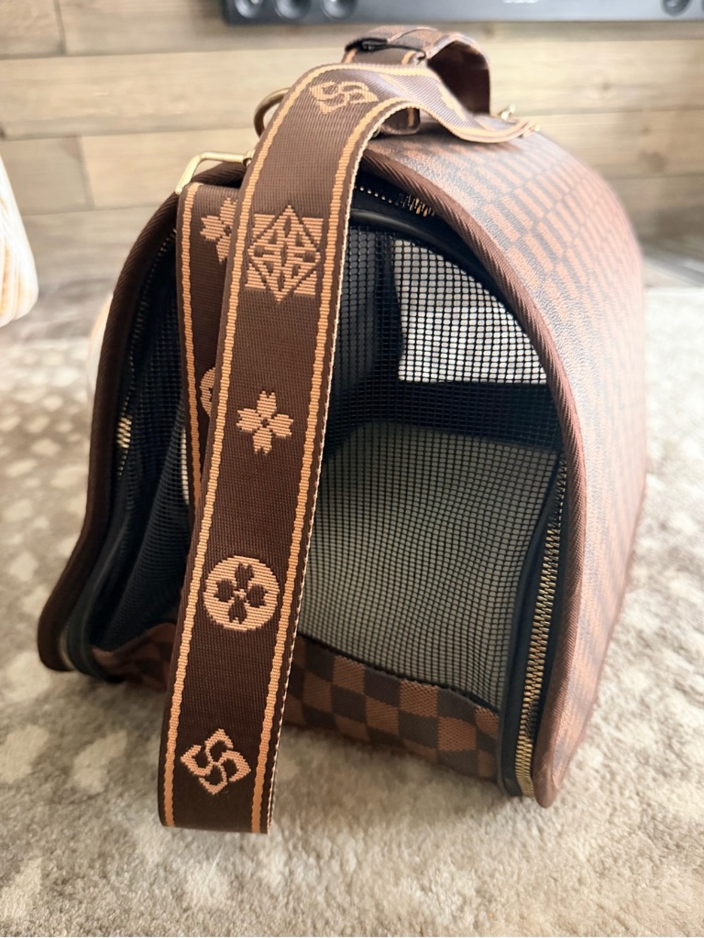 Checkerboard Brown Pet Carrier with Bubble Window - Picture 2 of 3